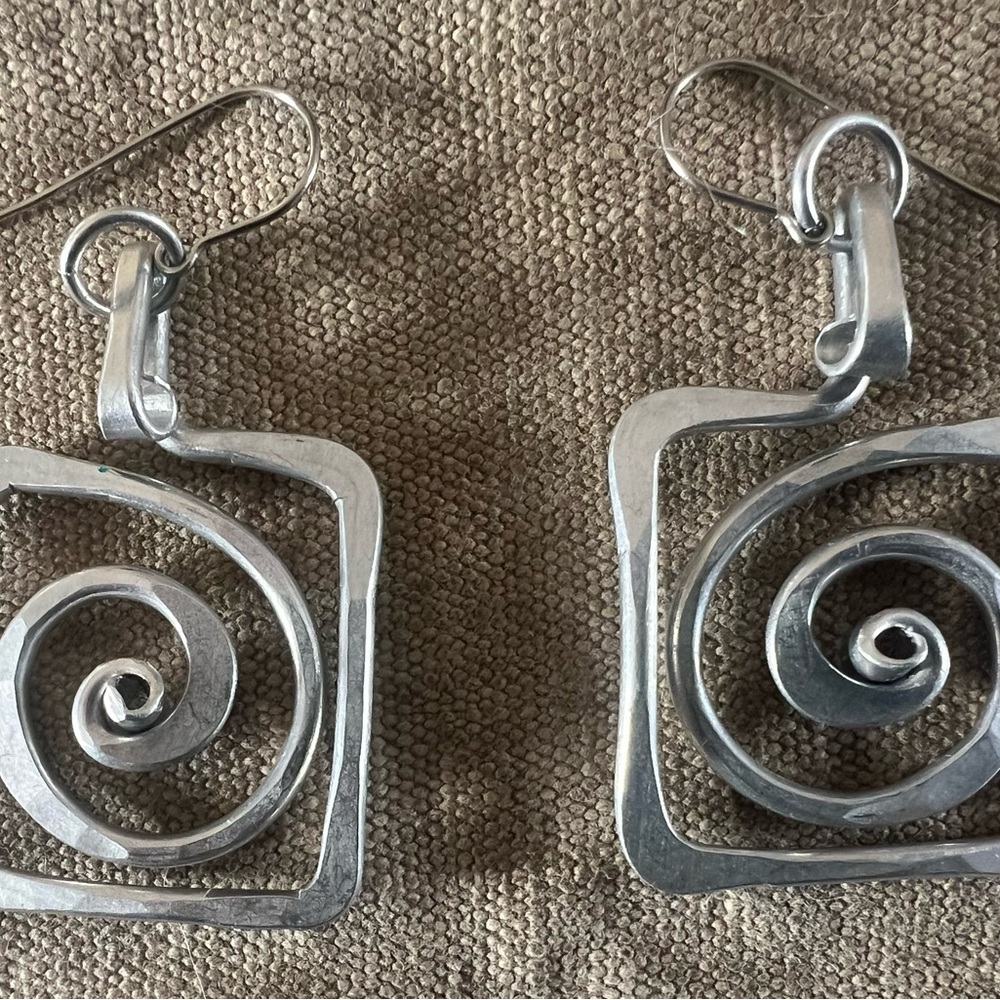 Artisan Aluminum (Bendable) Jewelry Set - Picture 3 of 3